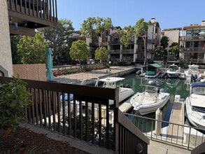 Building Photo - 9125 Marina Pacifica Dr