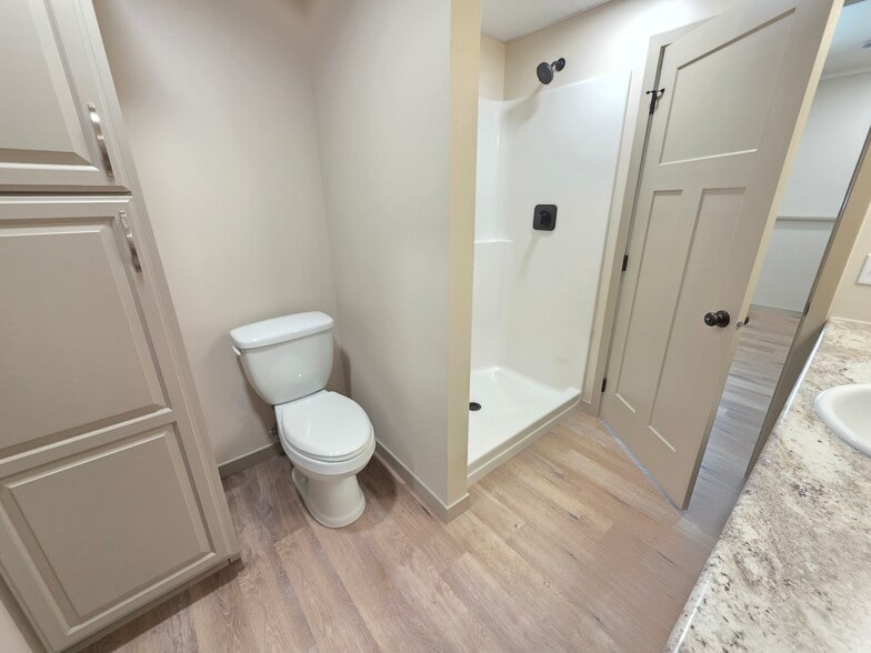 Building Photo - 1101 S Lawler St