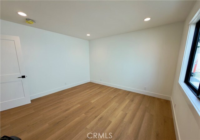 Building Photo - 230 Fairview St