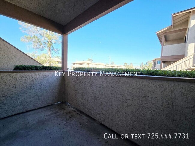 Building Photo - 3720 Snorkel Cir