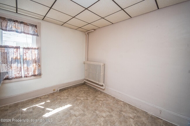 Building Photo - 1827-1829 Main St