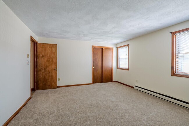 Building Photo - 38 Stonegate Ln
