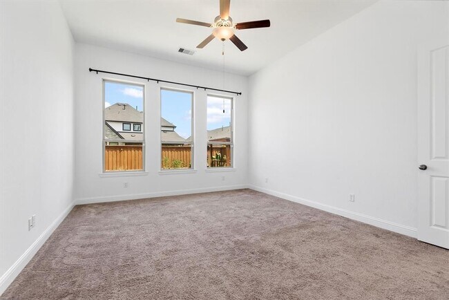 Building Photo - 28215 Whitmore Bend Dr