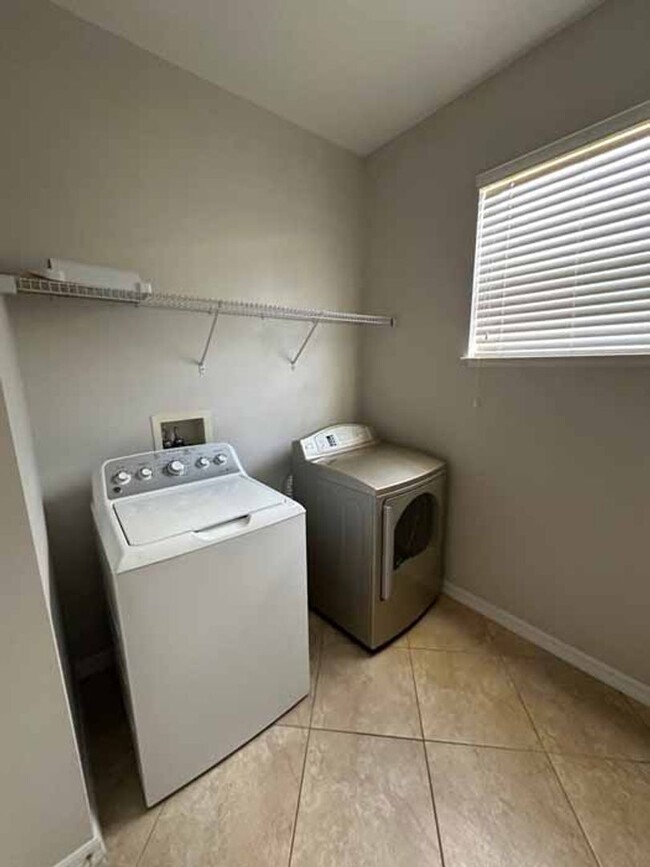 Building Photo - 4/3 Rental Home-Reserve at Minneola
