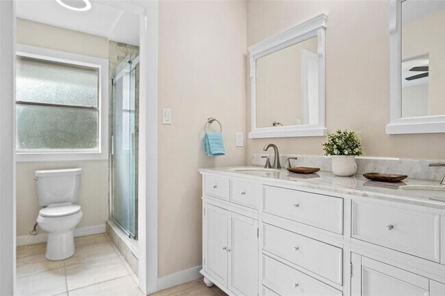 Building Photo - 8735 S Monticello Cir