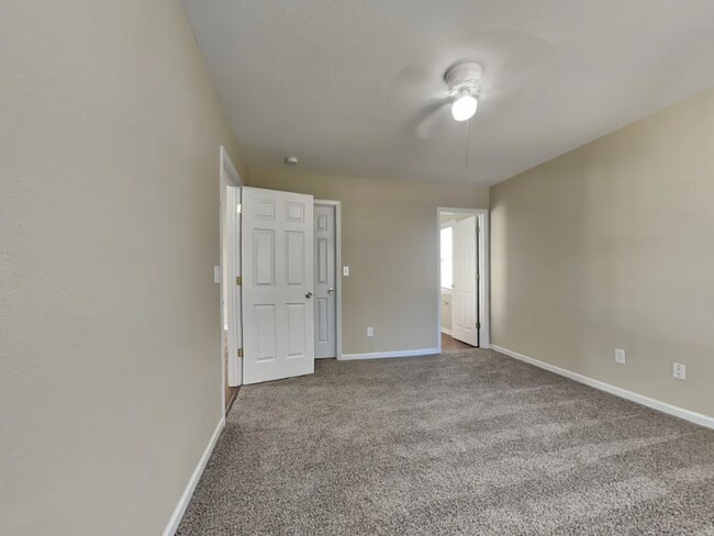 Building Photo - 1741 Beachwood Rd