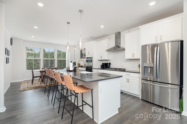 Building Photo - 408 Catawba Ave