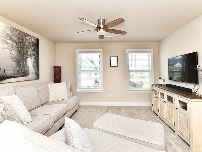 Building Photo - 30 Winged Bourne Ct