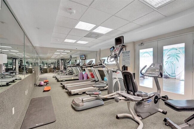 Building Photo - 133 N Pompano Beach Blvd