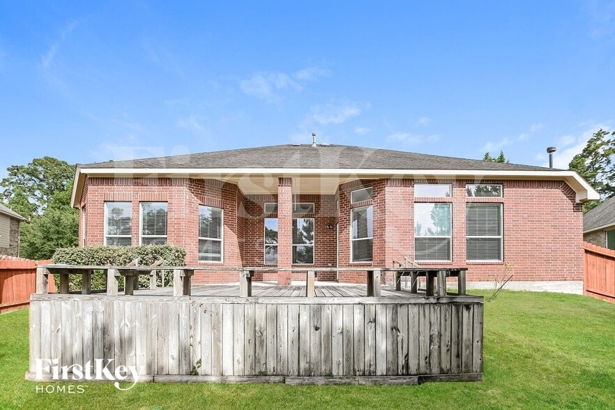Building Photo - 1934 Graystone Hills Dr