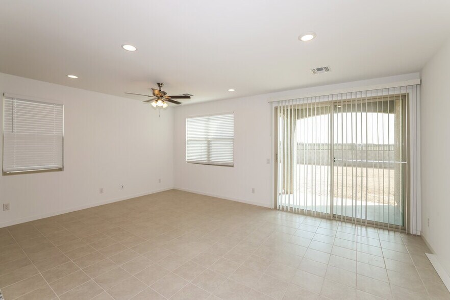 Building Photo - 4417 S 110th Ave