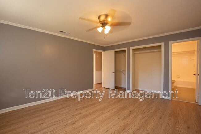 Building Photo - 6124 Canterbury Dr