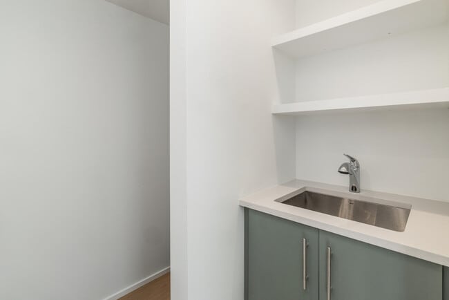 Building Photo - 1170 Harmony Ct