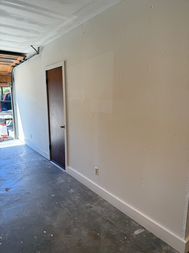 Building Photo - 19220 75th Ave NE