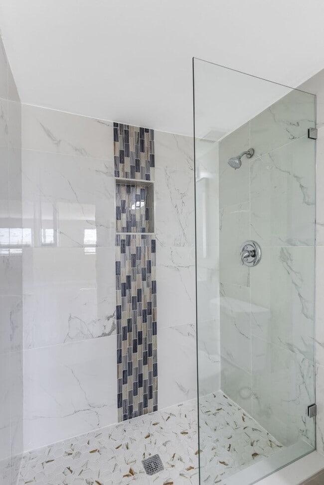 Building Photo - ** COUNTRY CLUB MANOR ** 2 BED / 2 BATH - CONDO - 55+ COMMUNITY - REMODELED - ANNUAL RENTAL