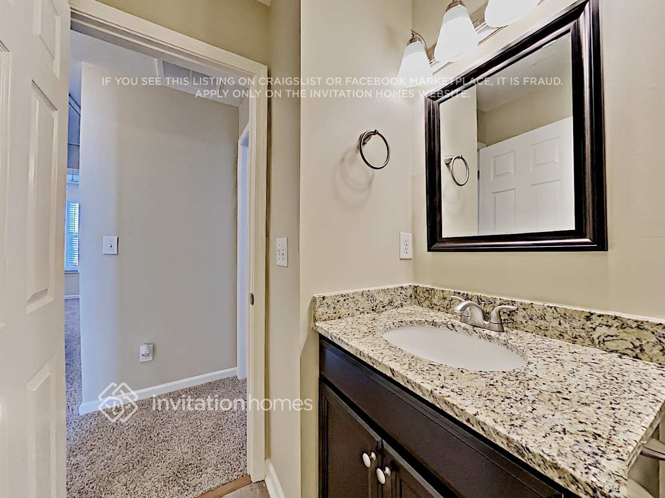 Building Photo - 15181 Tracy Beth Rd