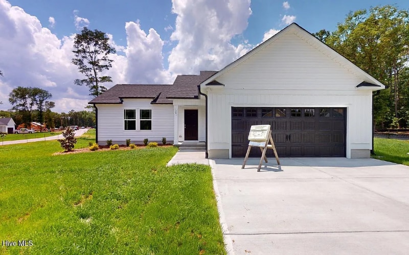 Primary Photo - 301 Grand Oaks Dr