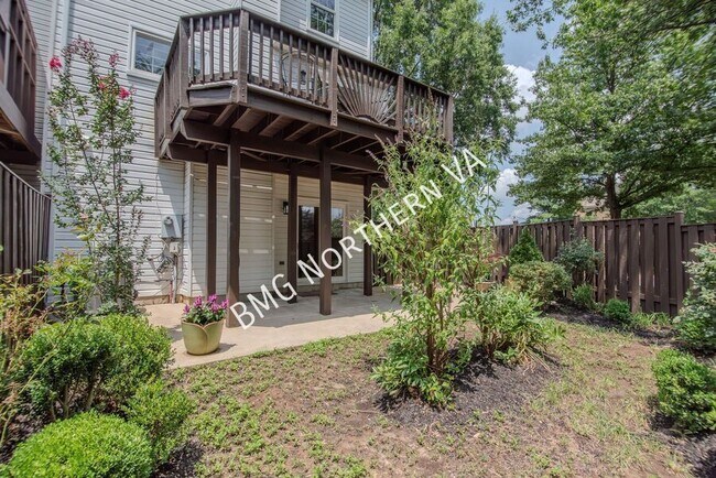 Building Photo - 6001 Keble Dr