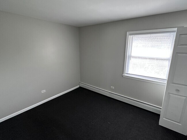 Building Photo - 14500 Cottage Grove Ave