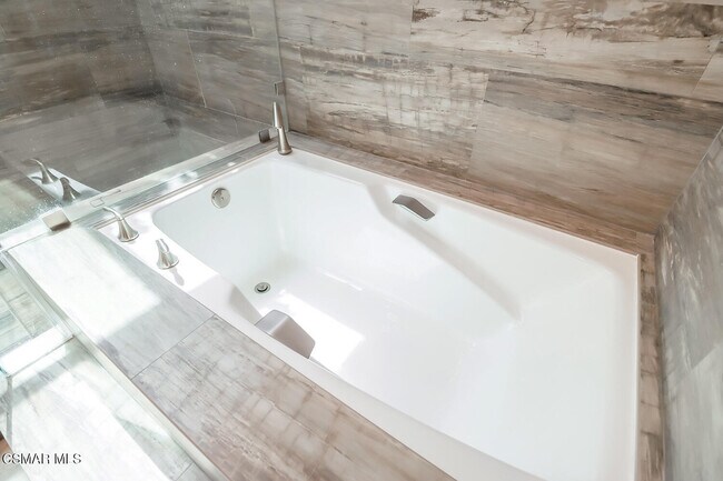 Building Photo - 23287 Park Basilico