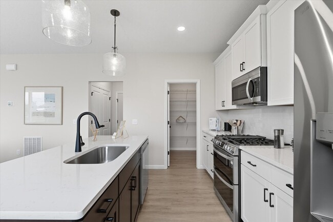 Building Photo - 3472 Knightsbridge Trl N