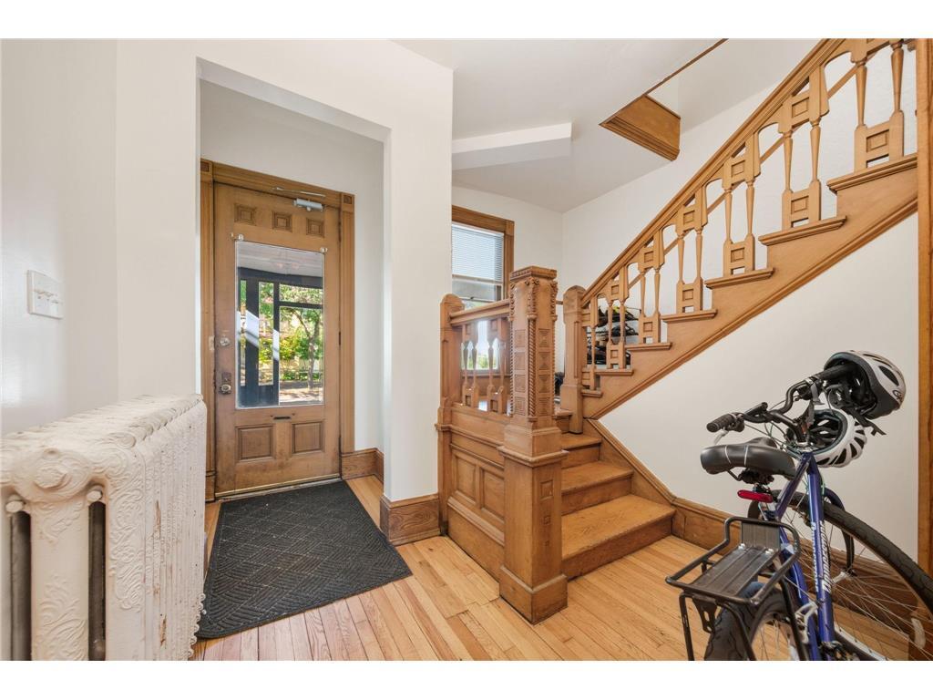 Building Photo - 2701 DuPont Ave S