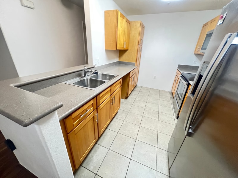 Building Photo - 91-1015-1015 Kamaaha Ave