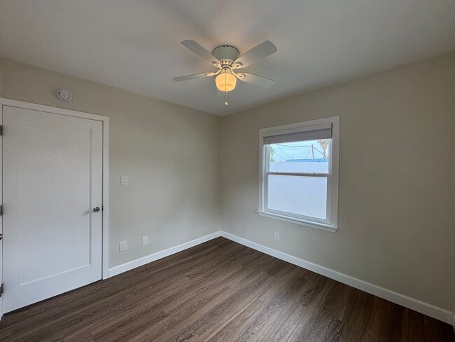 Building Photo - Charming 2BD/1BA Home in Morena with Large Yard, In-Unit Laundry & Detached Garage