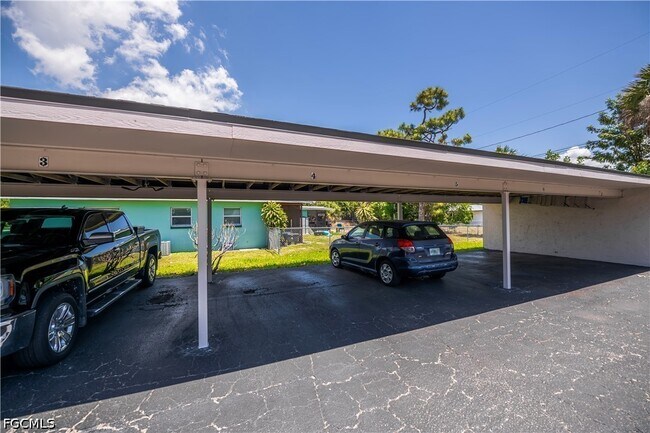Building Photo - 5255 Coronado Pkwy