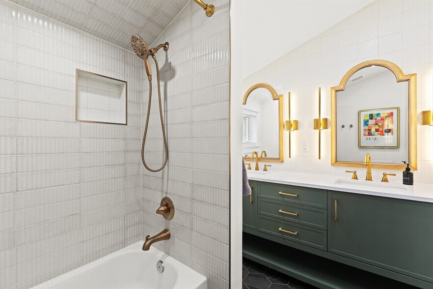 Building Photo - 221 Ardmore Dr