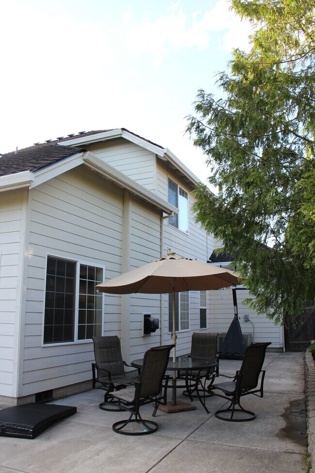 Building Photo - 15292 NW Channa Dr