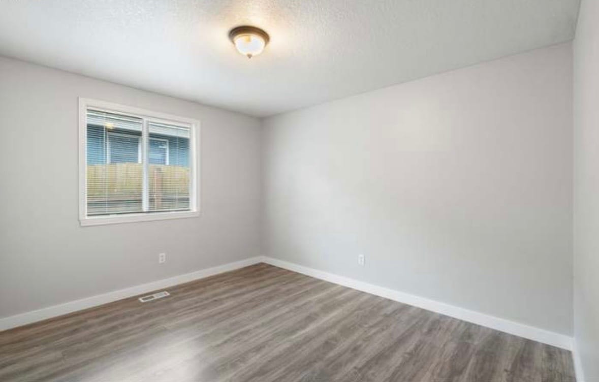 Second bedroom - 4416 NE 123rd Ave