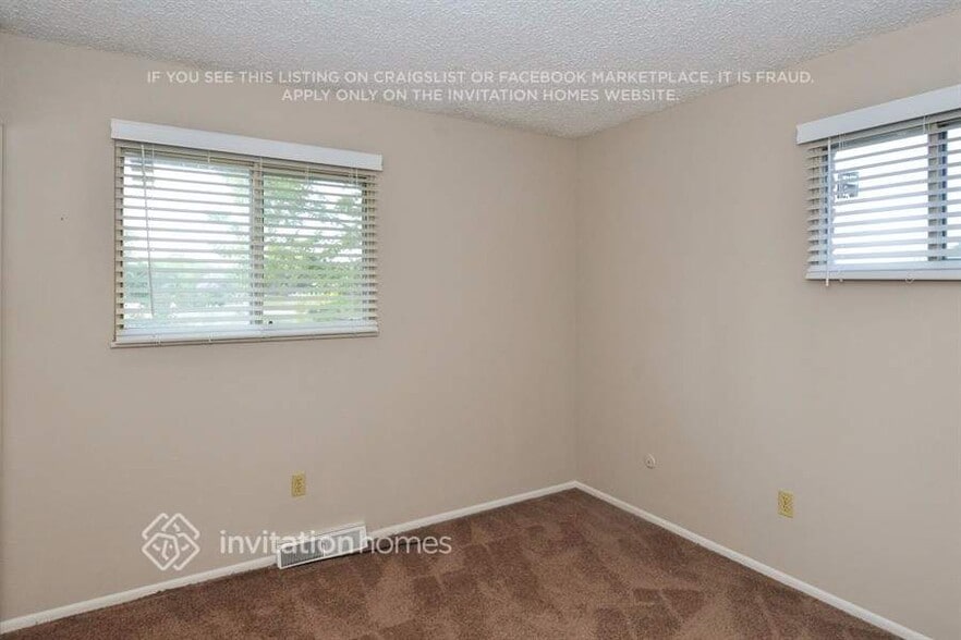 Building Photo - 2137 S Nucla Way