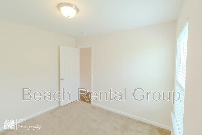 Building Photo - 1412 Boker Rd