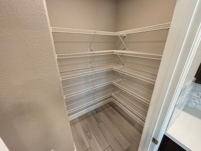 Building Photo - Contemporary 4Bed/3Bath/3 Car/+ Loft -residence located in the Silverado Ranch area