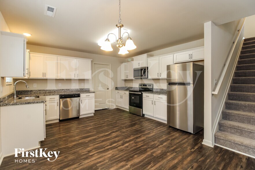 Building Photo - 1618 Dodson St