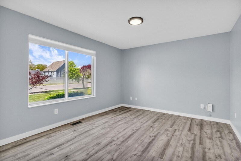 Building Photo - 12669 S 2525 W