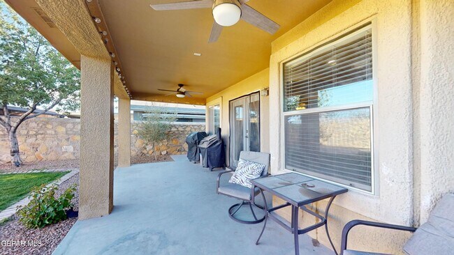 Building Photo - 3249 Emerald Point Dr