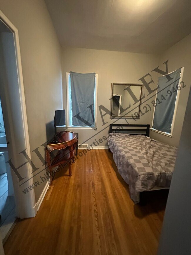Building Photo - 3 Bedroom, 1.5 Bathroom Home