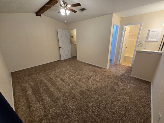 Building Photo - College Station -2 bedroom/ 2.5 bath - 2 story condo -Complex has a Pool.