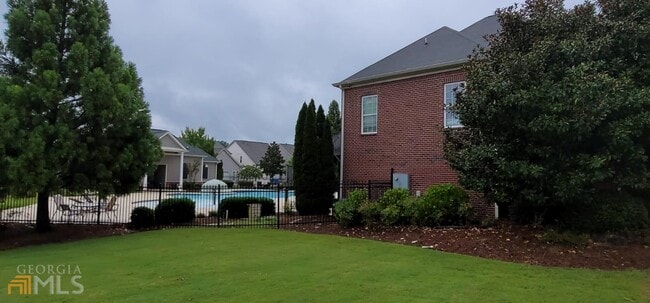 Building Photo - 3433 Cascade Parc Blvd SW