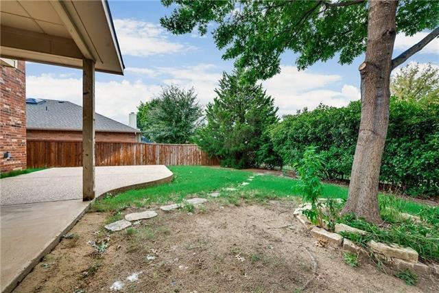 Building Photo - 1439 Royal Oaks Dr