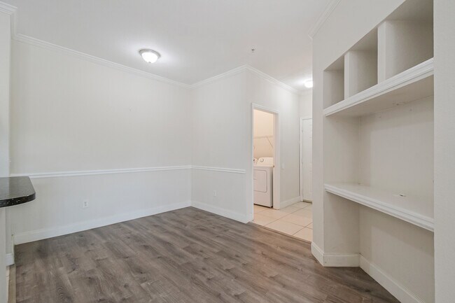 Building Photo - 3611 Conroy Rd