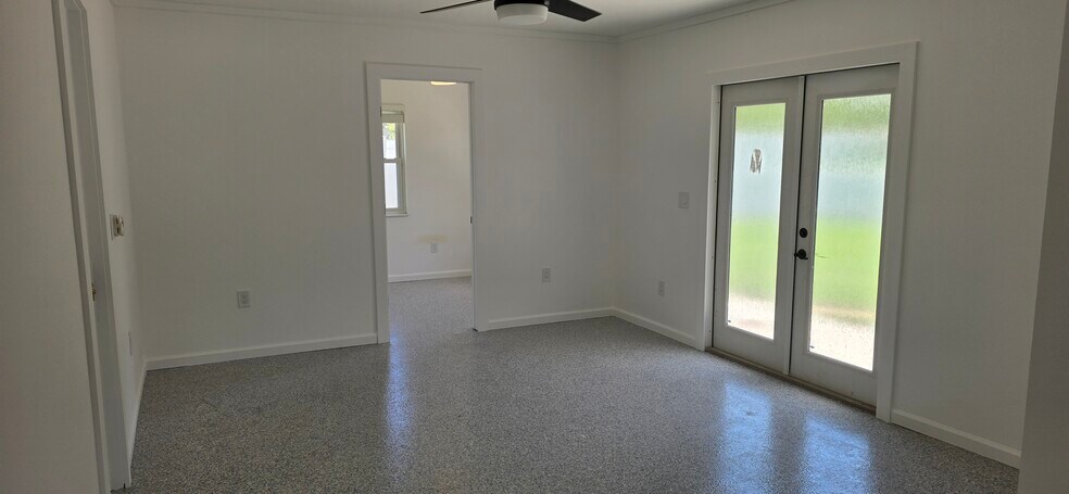 Building Photo - 125 9th St