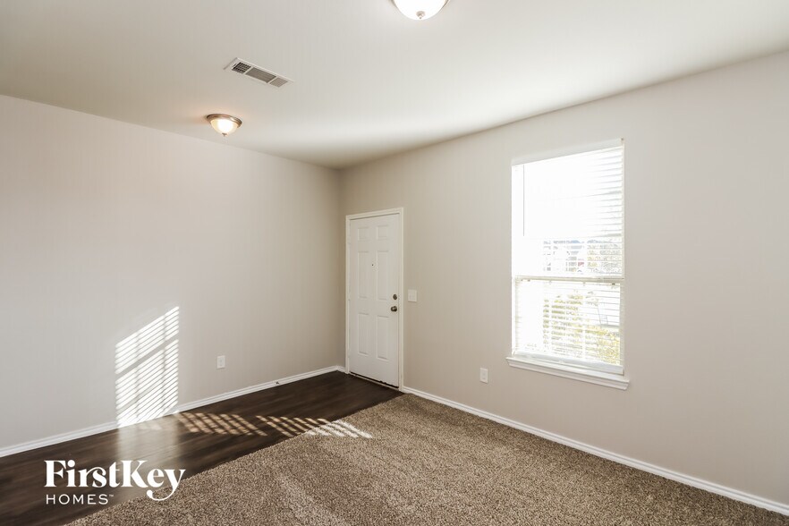 Building Photo - 24114 Silver Sunset Ln