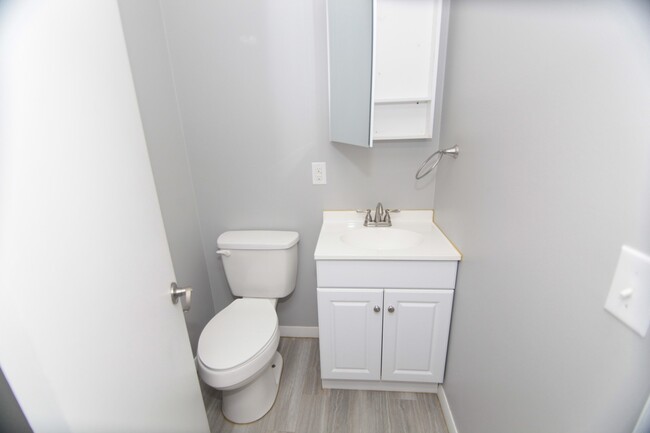 Building Photo - $200 OFF First Month’s Rent – Modern 3-Bed...