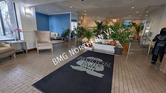 Building Photo - 5340 Holmes Run Pkwy