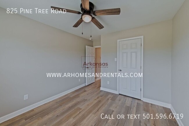 Building Photo - 825 Pine Tree Rd