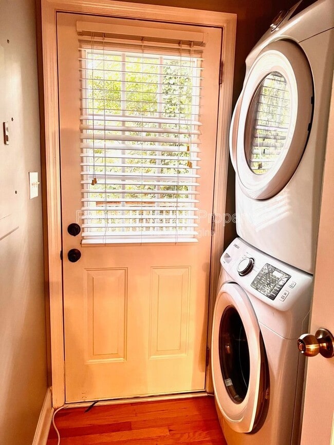 Building Photo - 265 Rosa Nell Howard St