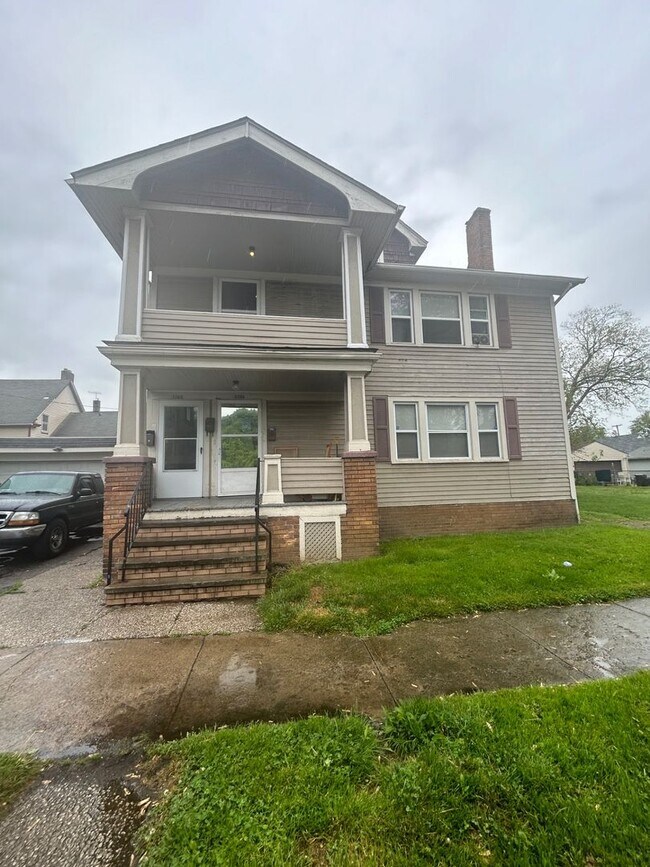 Primary Photo - 3746 W 39th St